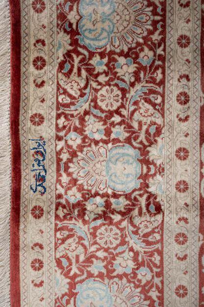 Signed Qum Silk 196x129cm