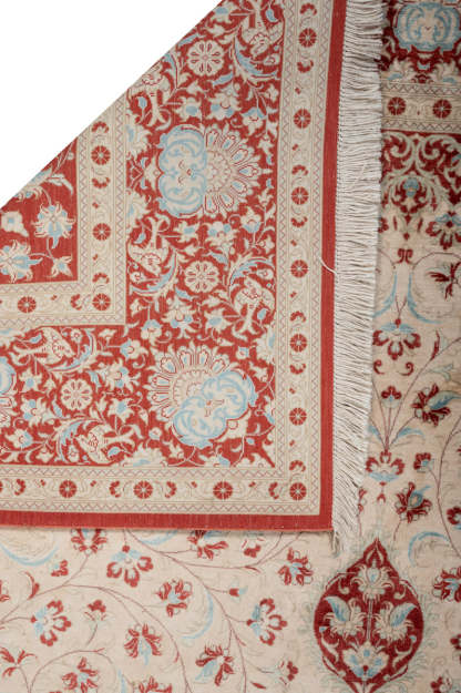 Signed Qum Silk 196x129cm