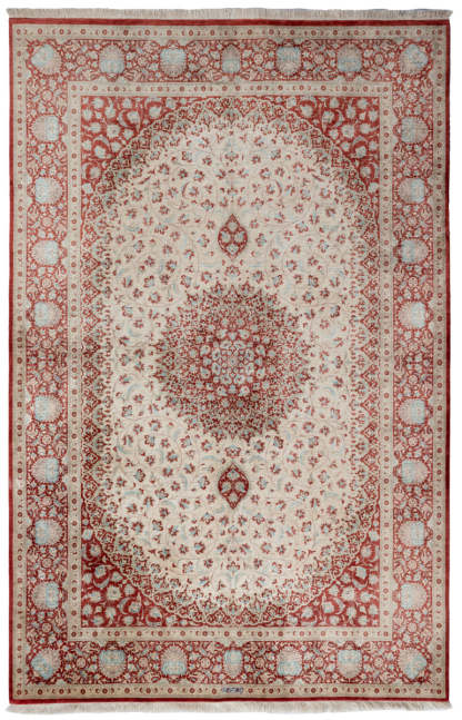 Signed Qum Silk 196x129cm