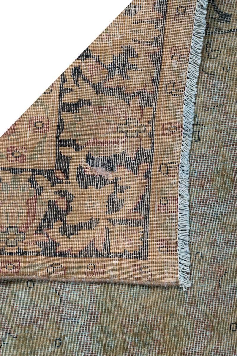 Overdyed 232x147cm