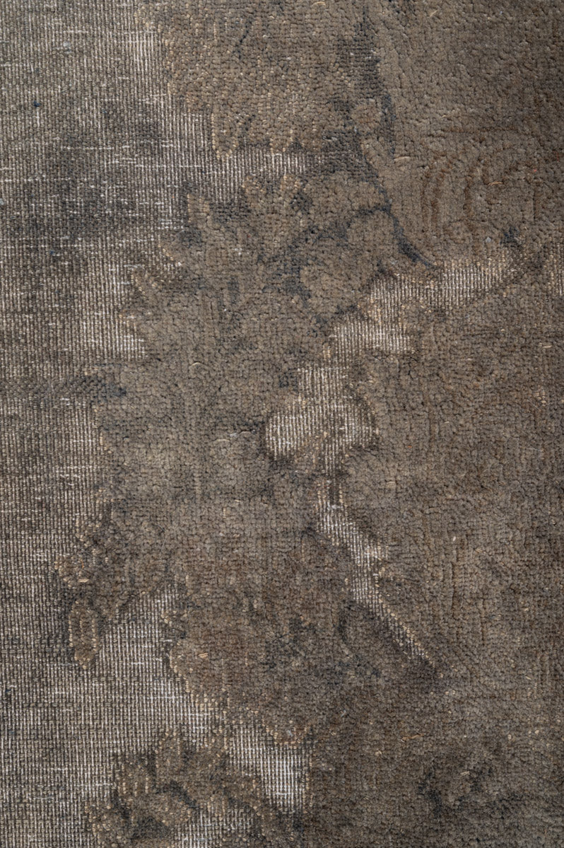 Overdyed 562x360cm