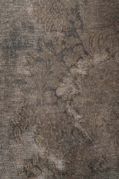 Overdyed 562x360cm