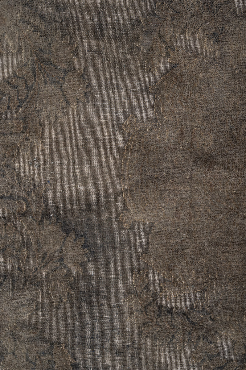 Overdyed 562x360cm