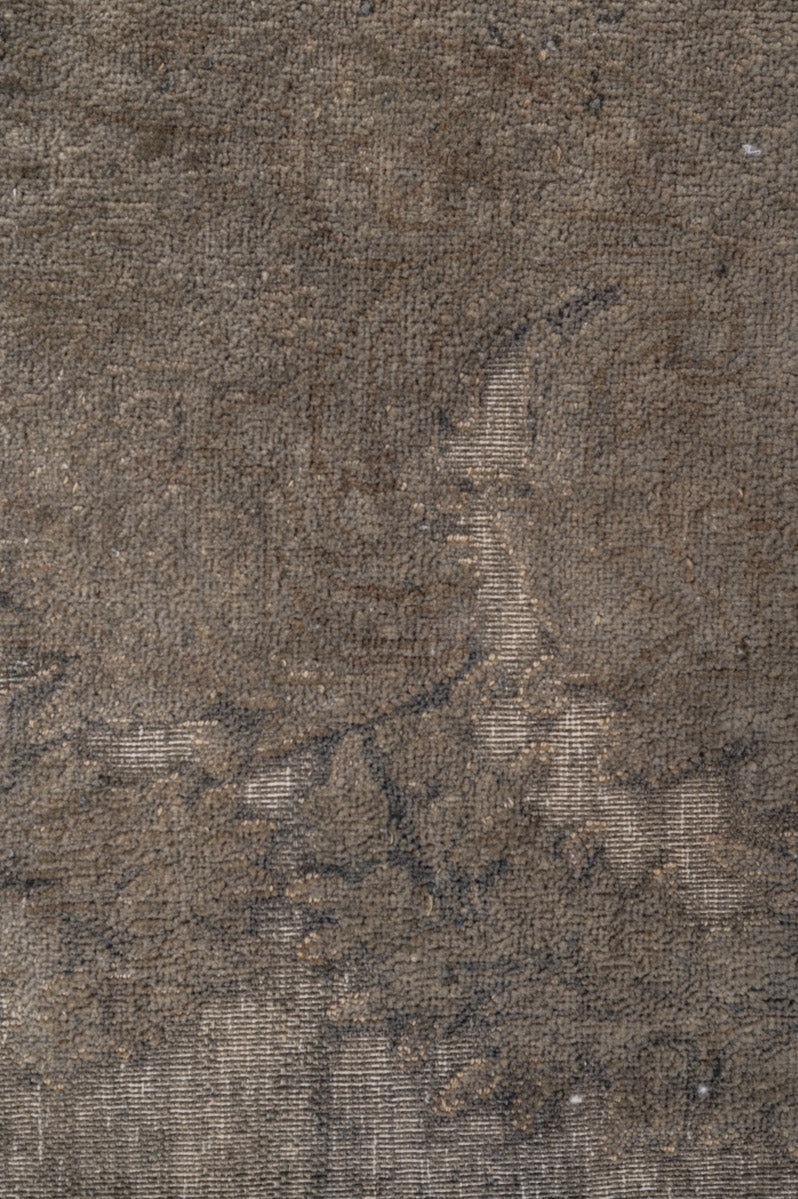 Overdyed 562x360cm