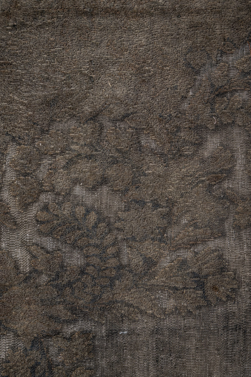 Overdyed 562x360cm
