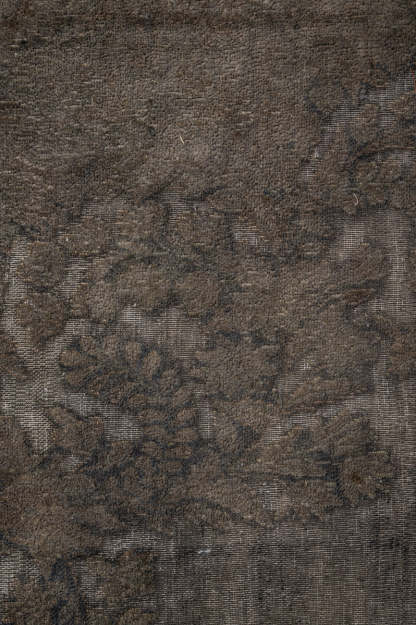 Overdyed 562x360cm