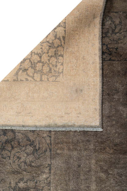 Overdyed 562x360cm