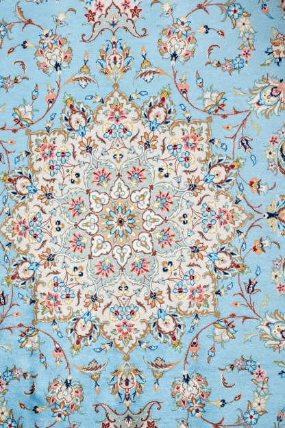 Signed Qum Silk 199x128cm