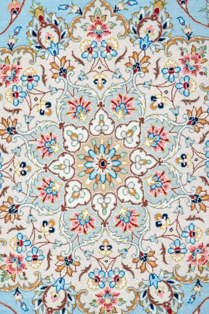 Signed Qum Silk 199x128cm