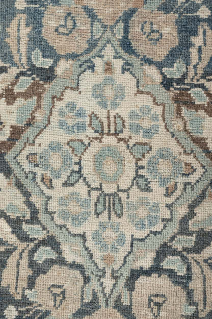 Vintage Distressed  Mahal 330x215cm