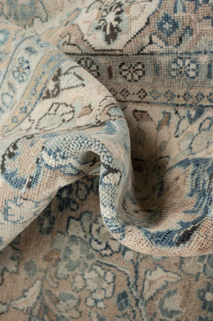 Vintage Distressed  Mahal 330x215cm