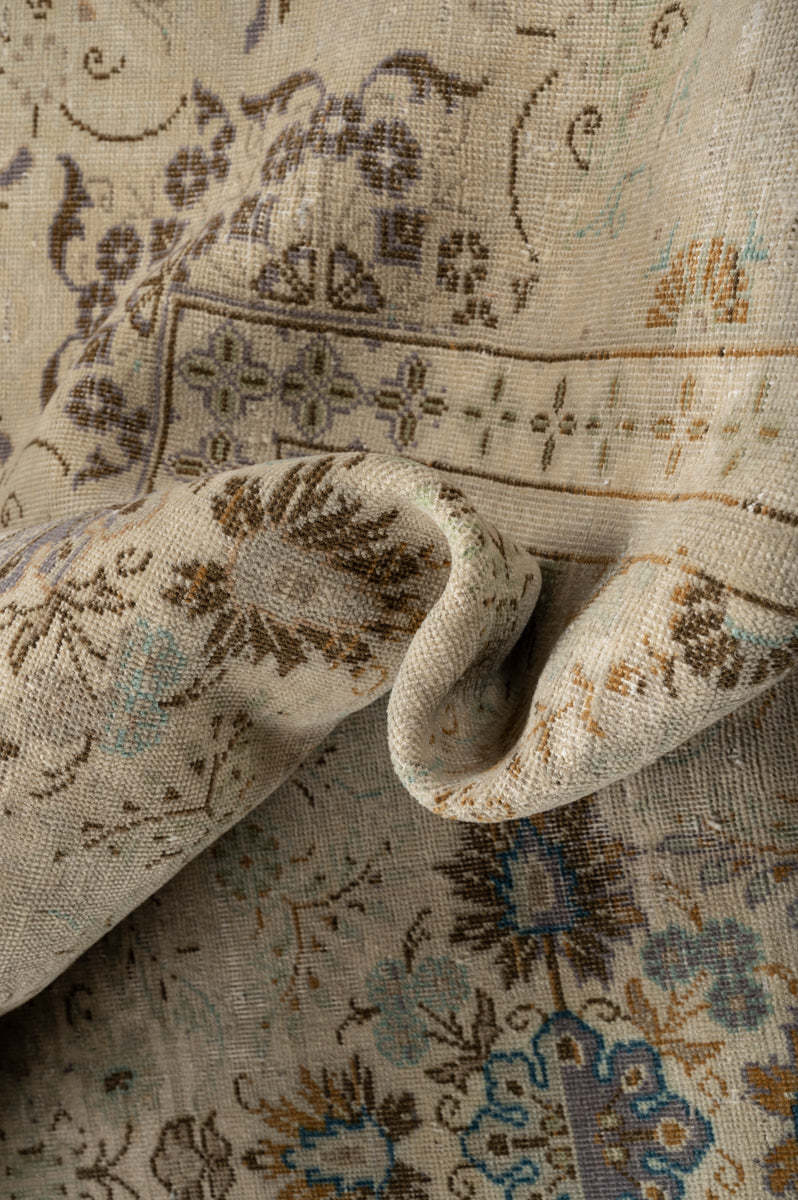 Vintage Distressed  Kerman 321x243cm