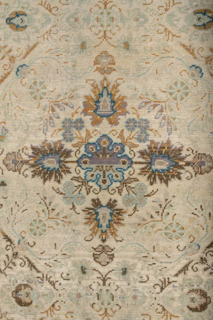 Vintage Distressed  Kerman 321x243cm