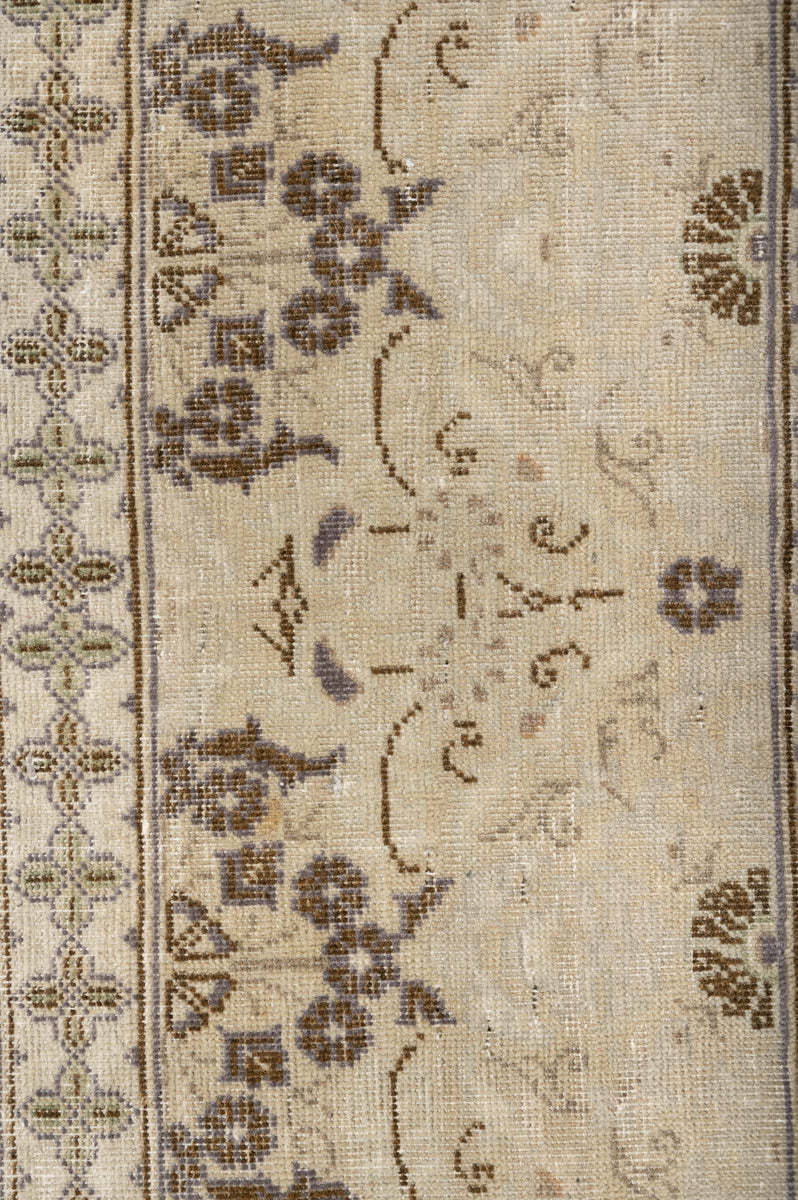 Vintage Distressed  Kerman 321x243cm