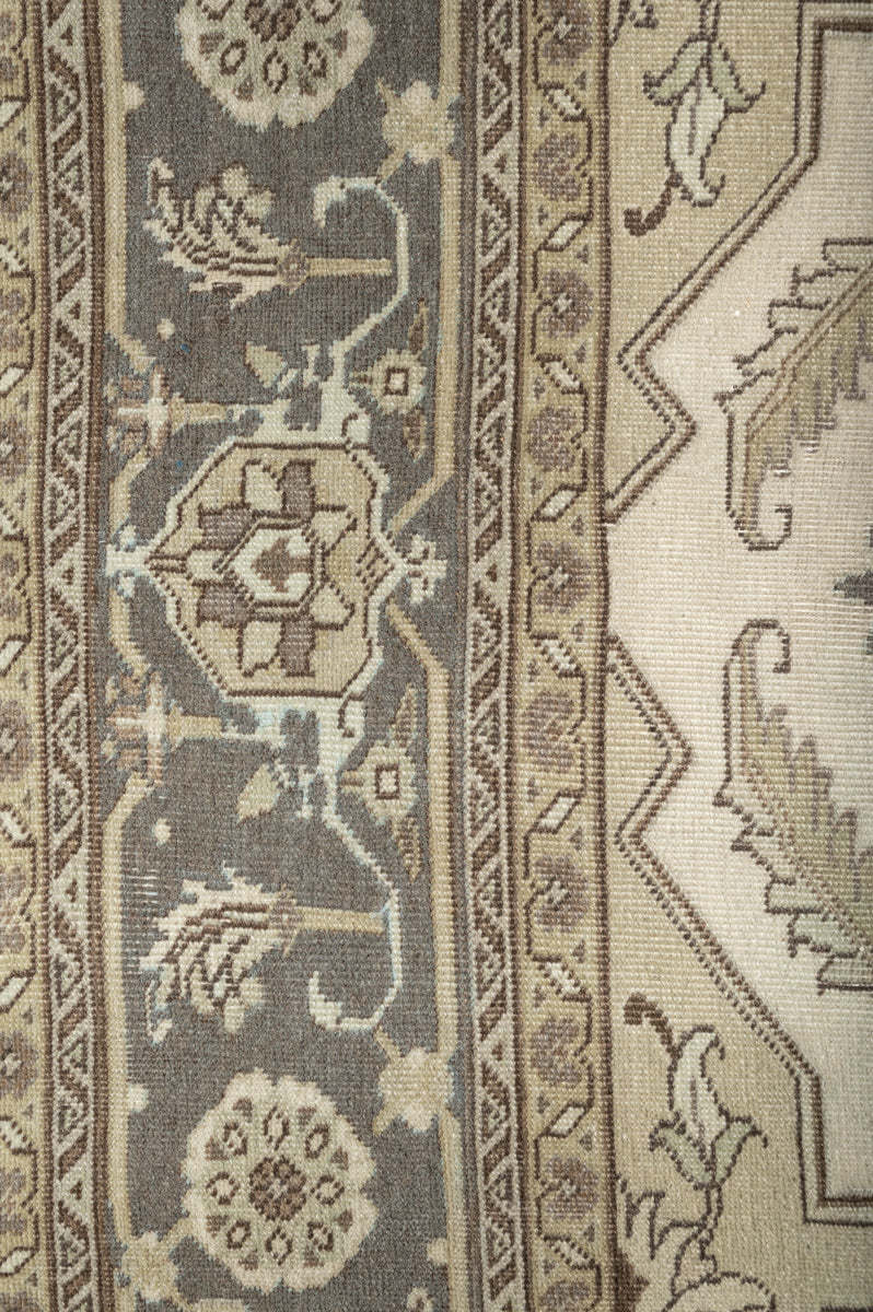Vintage Distressed Heriz 280x242cm