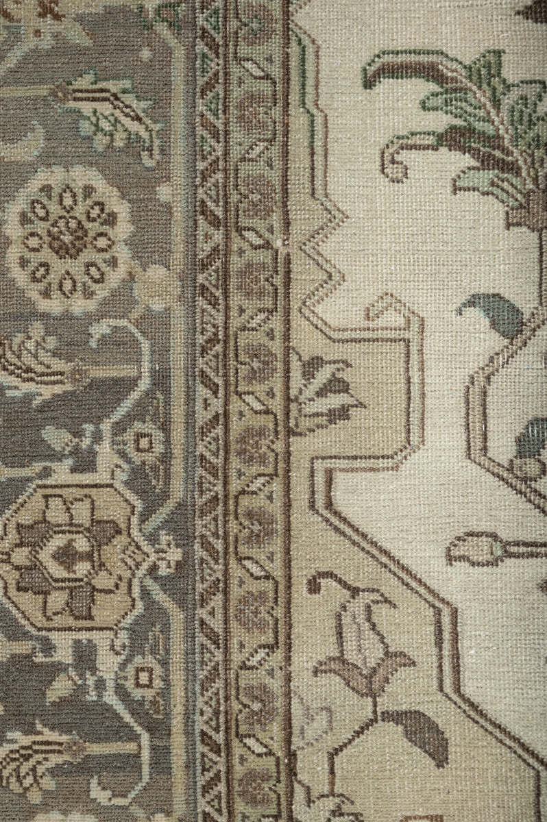 Vintage Distressed Heriz 280x242cm