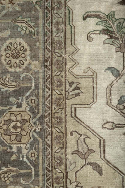 Vintage Distressed Heriz 280x242cm