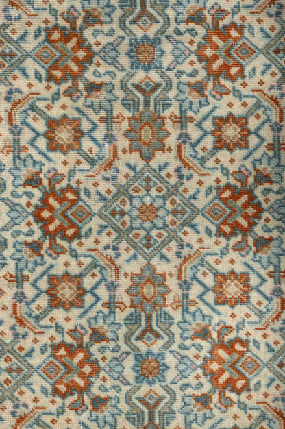 Vintage Distressed  Mahal 307x205cm