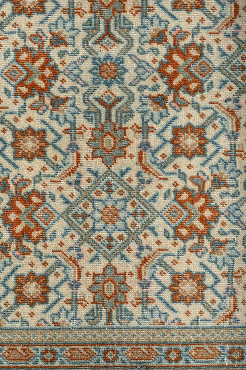 Vintage Distressed  Mahal 307x205cm