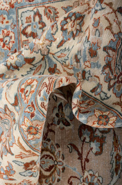 Vintage Distressed Yazd 370x301cm
