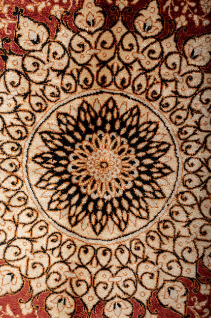Signed Qum Silk 197x130cm