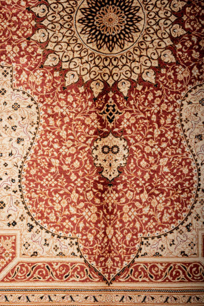 Signed Qum Silk 197x130cm