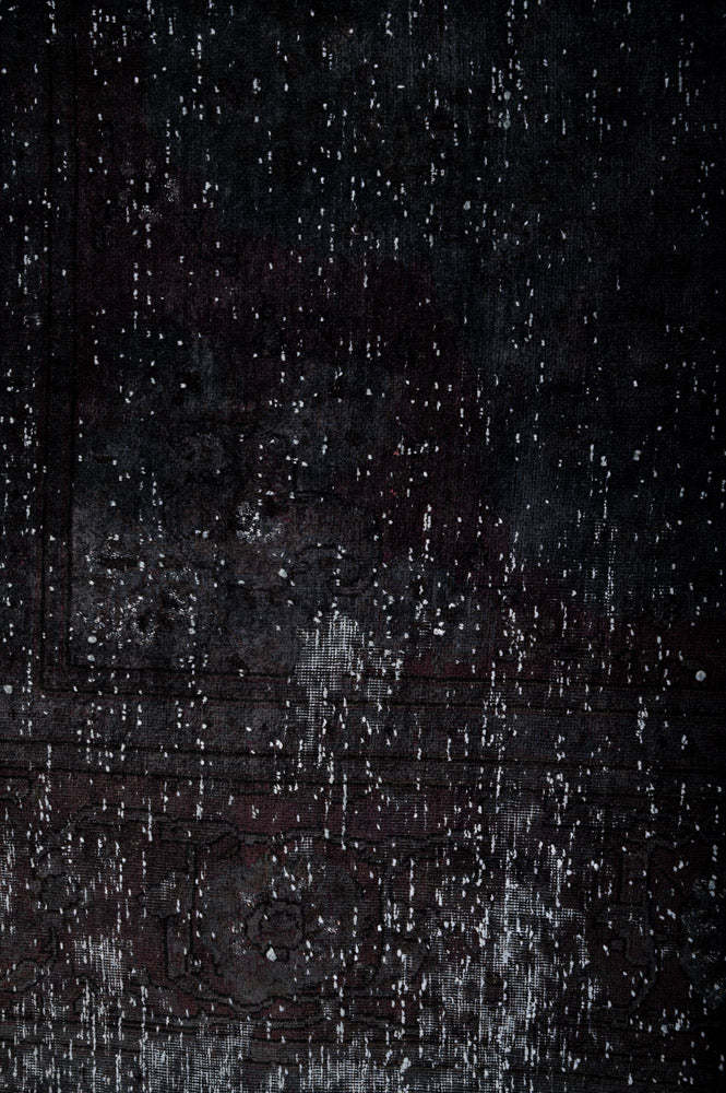 Overdyed 263x194cm