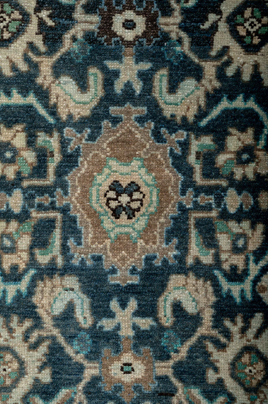 1 Vintage Distressed Sarouk 415x105cm