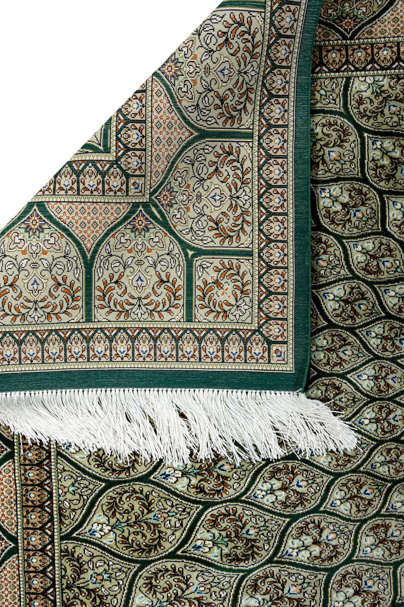 Signed Qum Silk 200x131cm