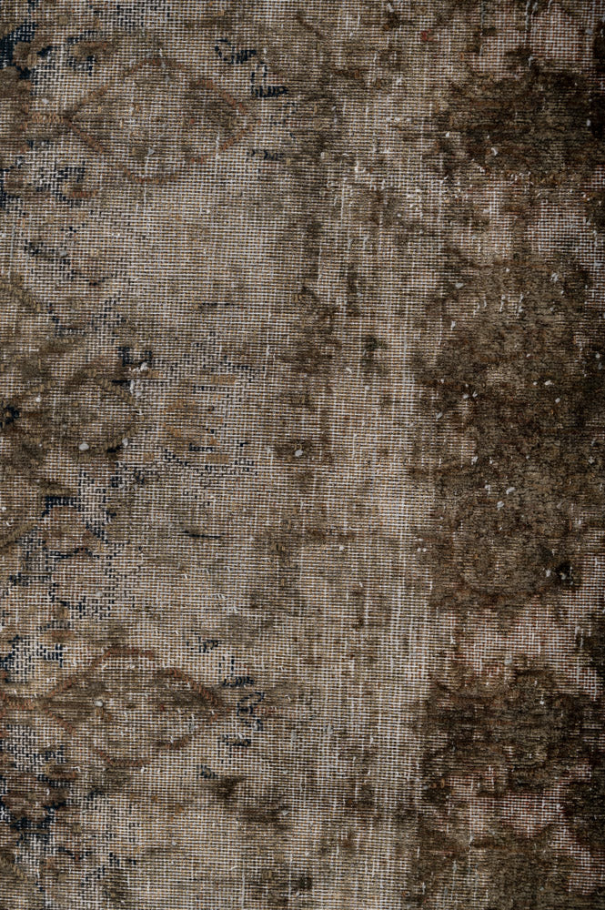 Overdyed 398x296cm