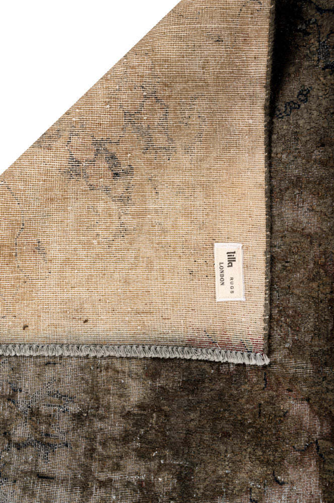Overdyed 398x296cm