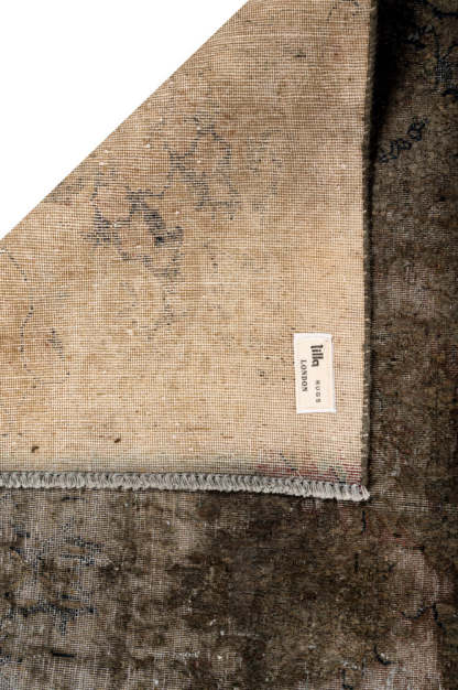 Overdyed 398x296cm