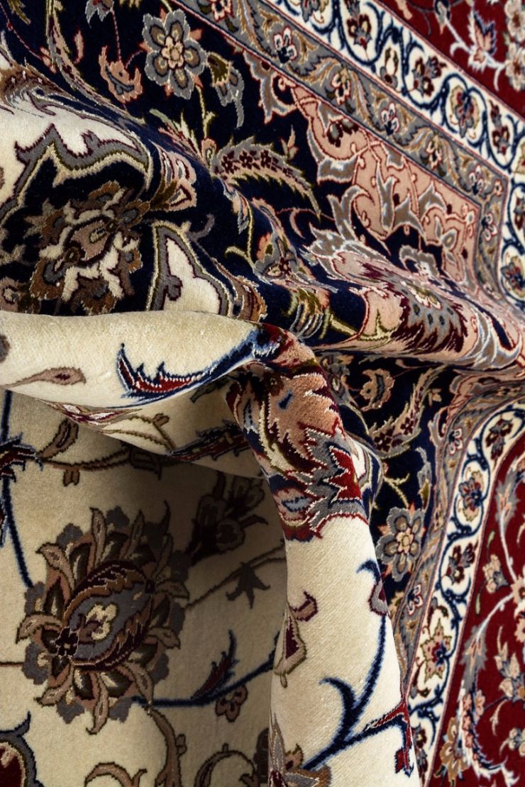 Signed Isfahan 347x250cm