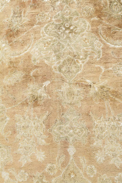 Distressed Nain 771x475cm