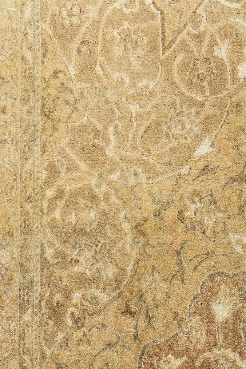 Distressed Nain 771x475cm