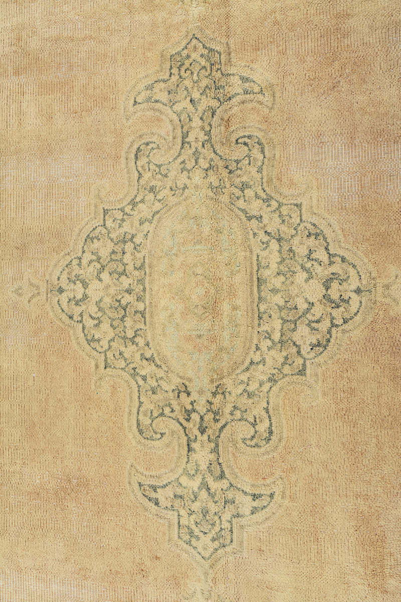 Overdyed 375x288cm