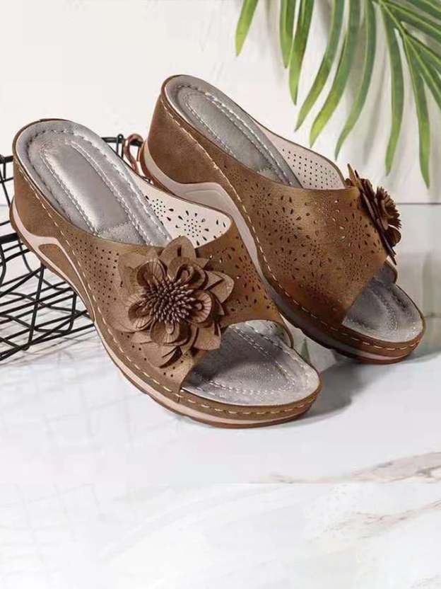 ✝️Buy 3 Get 10% Off✝️Women's Flower Hollow Fish Mouth Slippers