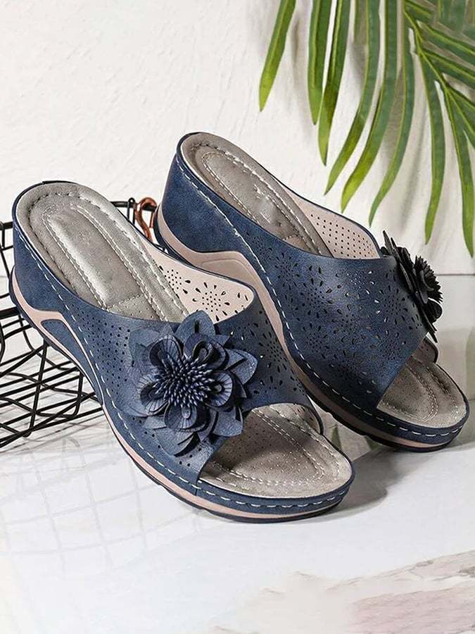 ✝️Buy 3 Get 10% Off✝️Women's Flower Hollow Fish Mouth Slippers
