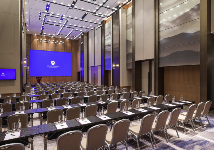 项目 4 - 商务精英风格