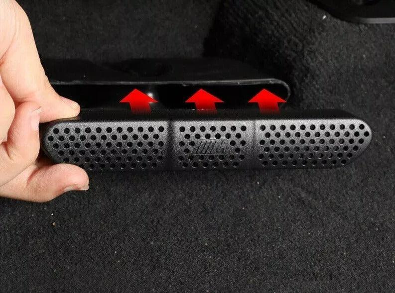 Black ABS Inner Under Seat Air Outlet Decor Trim for BMW X3 X4 G01 G02 2018-2022