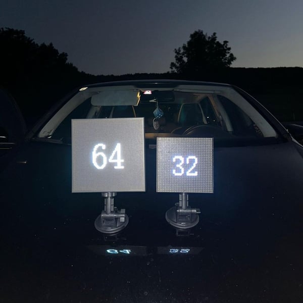 Pametni zaslon vozila