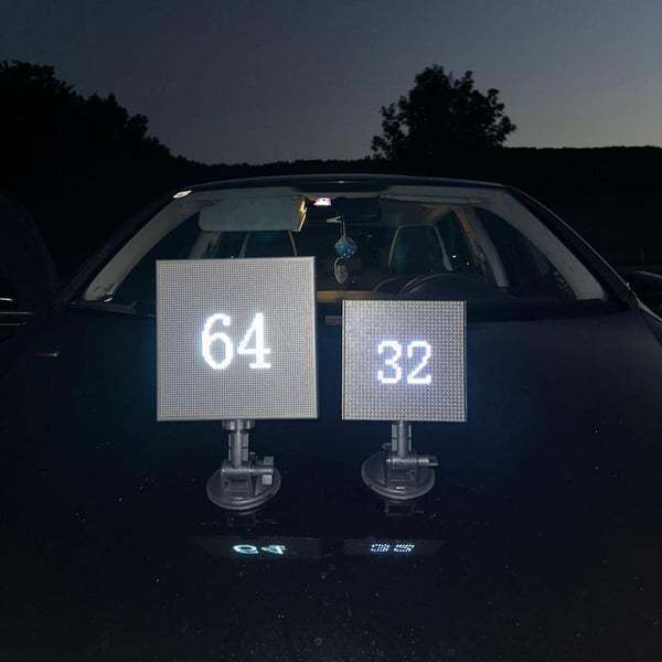 Pametni zaslon vozila