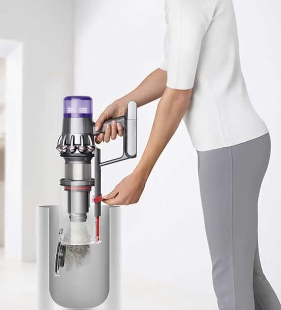 Η Σούπερ Σκούπα Χειρός της Dyson έχει εξαιρετική δύναμη αναρρόφησης για να κρατήσει το αυτοκίνητο και το εσωτερικό σας καθαρό.