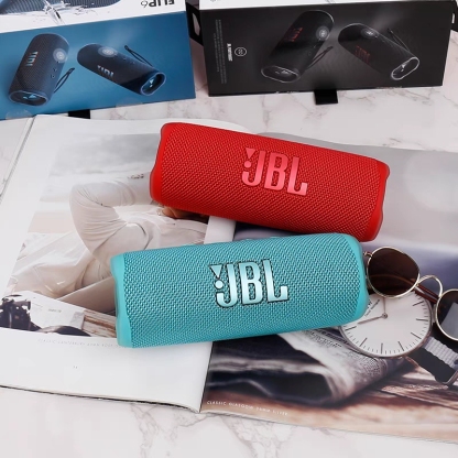 Pachet de boxe Bluetooth fără fir JBL Charge 5 portabile, rezistente la apă, cu divvi!