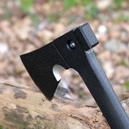 Višenamjenska sjekira za kampiranje na otvorenom