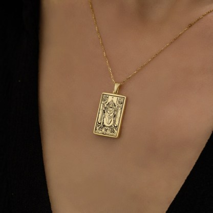 Collana dei tarocchi dello zodiaco Toro Sacerdote Reversibile squisito ciondolo zodiacale - Gioielli astrologici - Regali squisiti (Unisex)