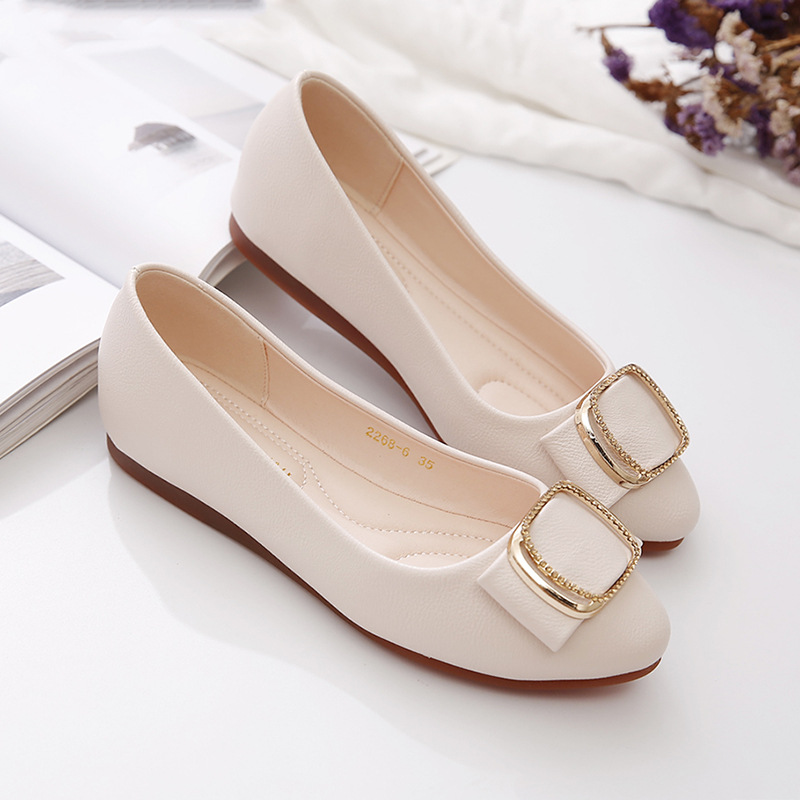 Pantofi din piele