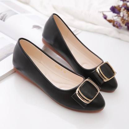 Pantofi din piele