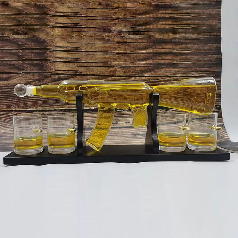 🔫 Rifle-Shaped Wine Decanter