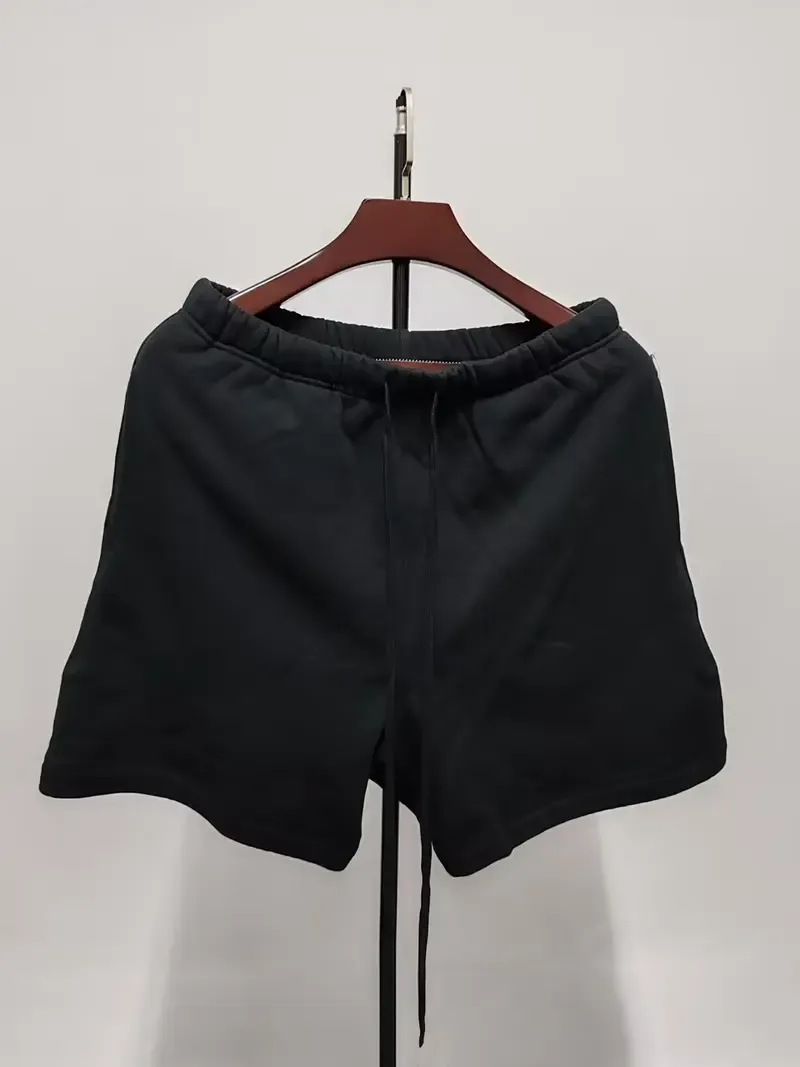 Ess** Sweatshort Black Color